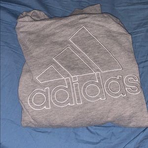 Adidas logo sweatshirt🖤